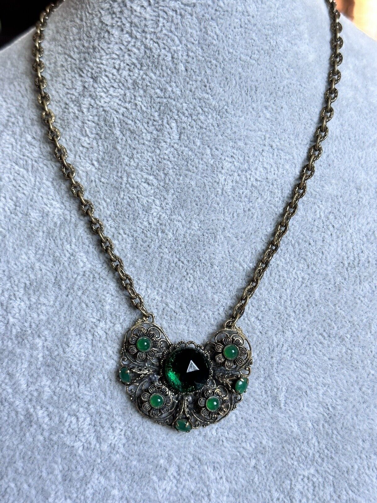 Vintage Green Czech Crystal Short Length Necklace