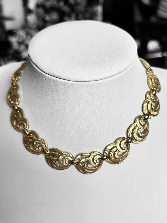 Vintage Crown Trifari Gold Tone Swirls Necklace