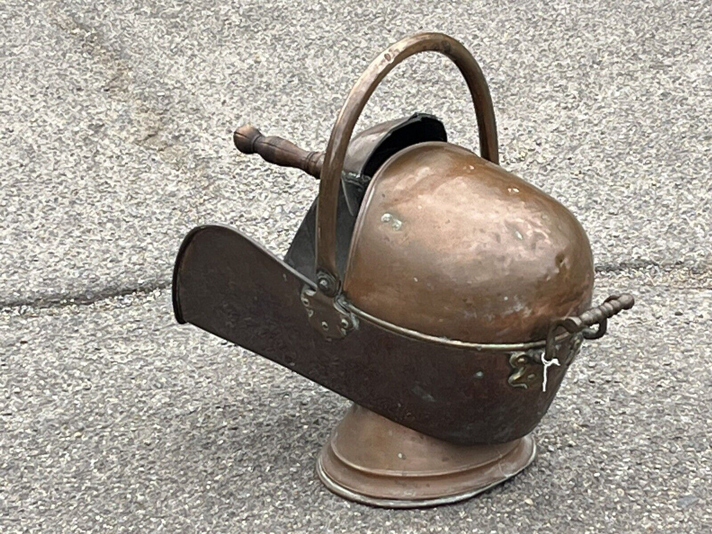 Large Victorian Copper Coal Bucket With Shovel