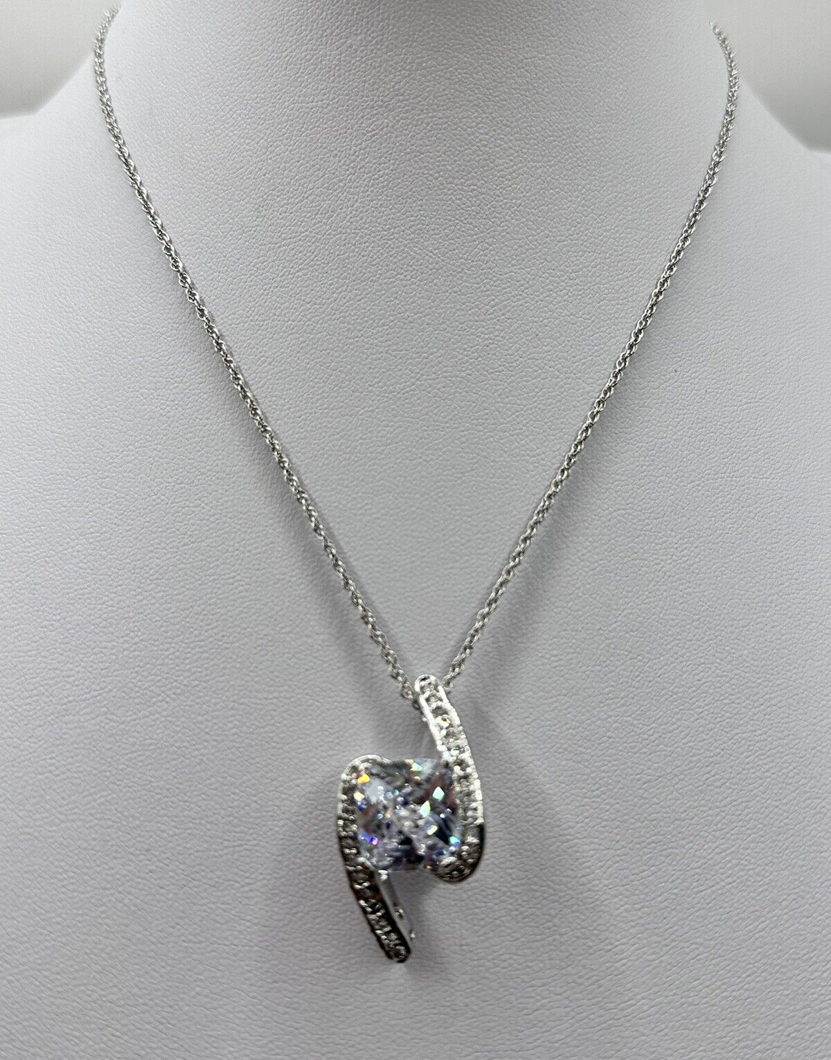 Vintage Rhodium Plated Clear Crystal Drop Necklace