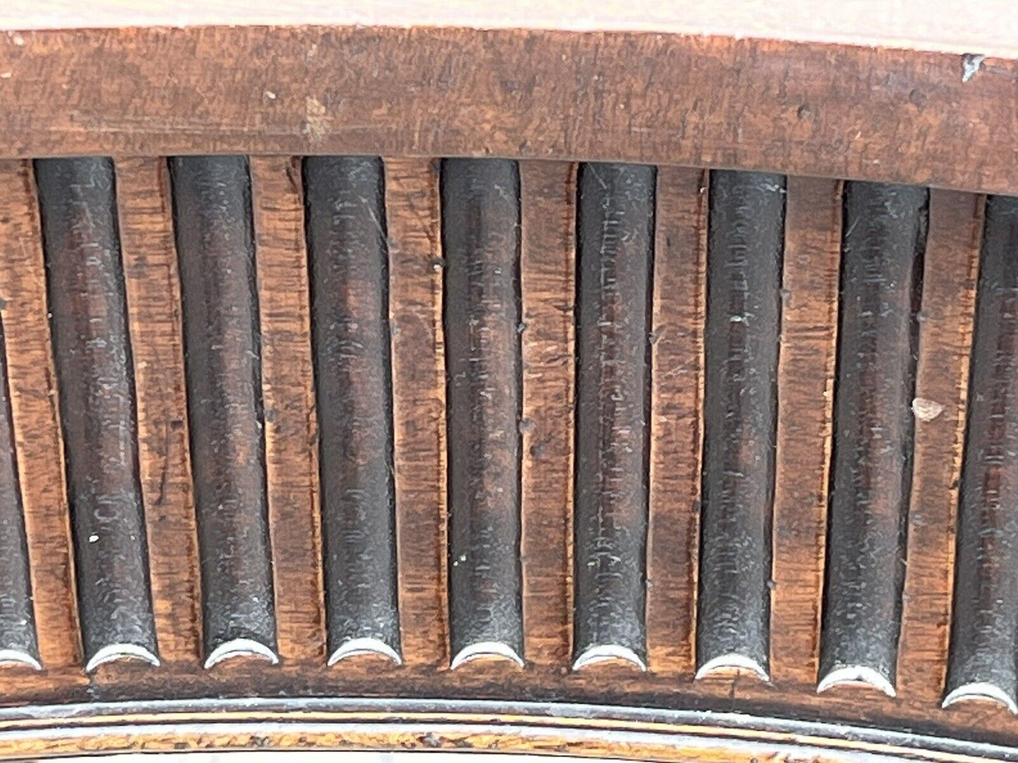 43891114