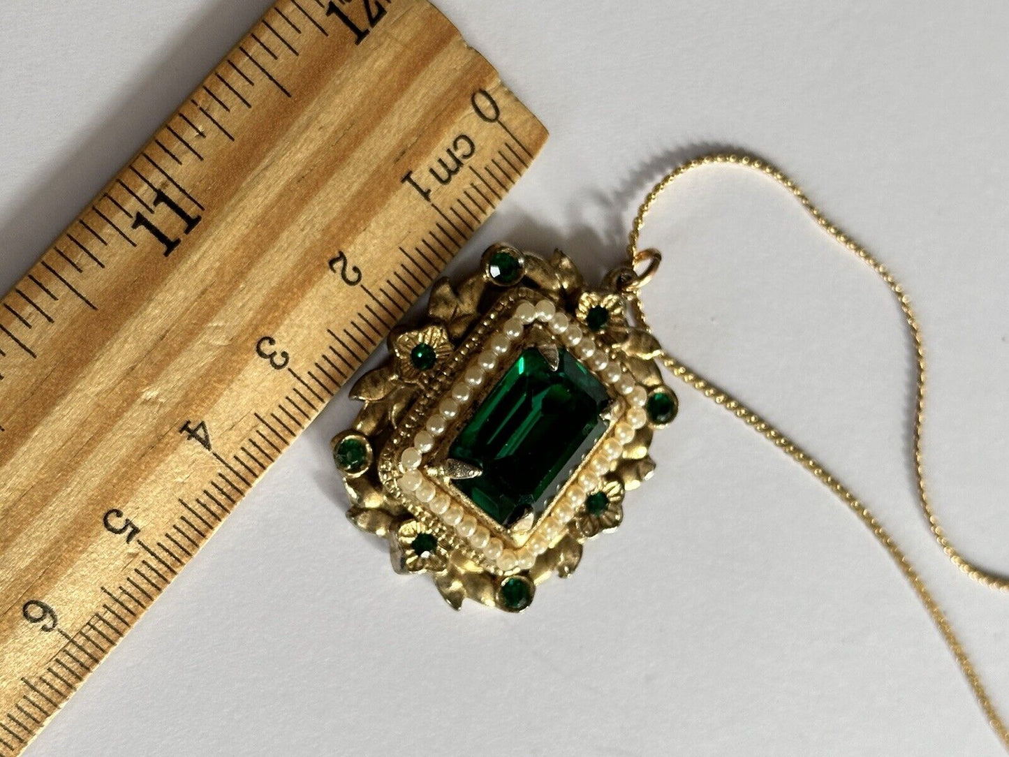 Vintage Coro Signed Green Stone Faux Pearl Pendant Necklace