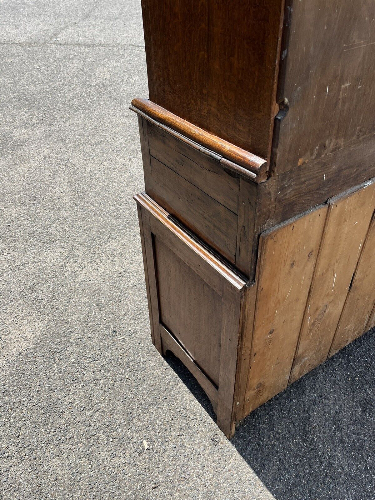 Georgian Oak Dresser, Amazing Colour, Loads Of Storage.