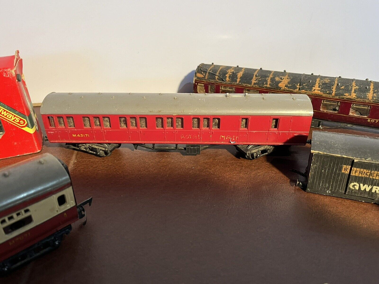00 Gauge Train Rolling Stock
