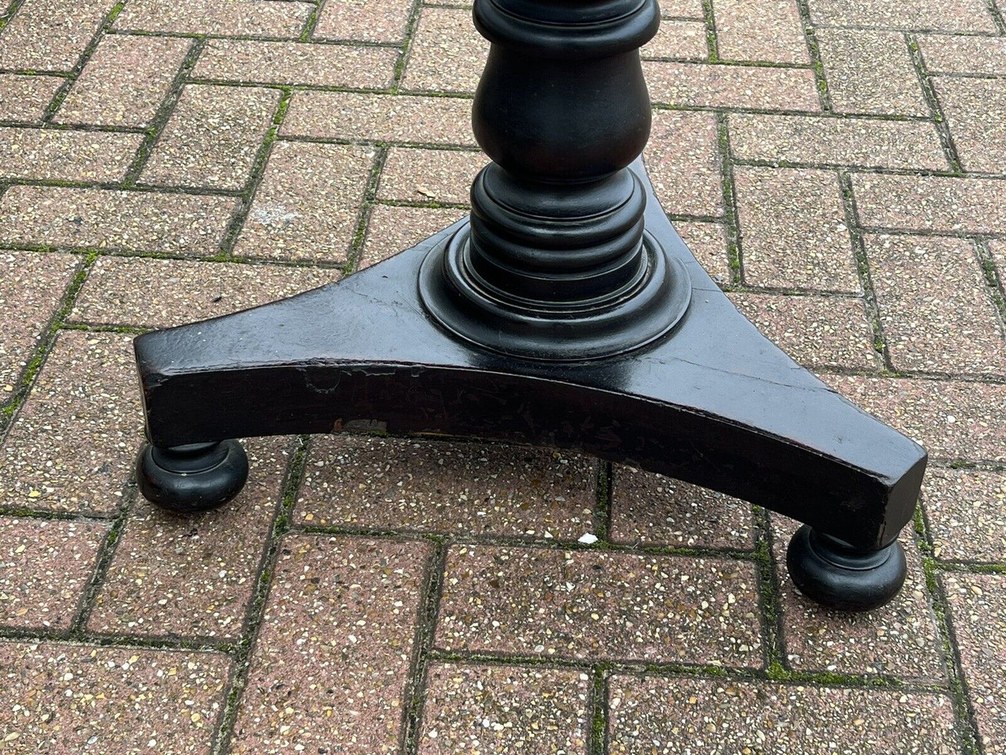 Victorian Mahogany Tilt Top Lamp Table, Side Table.