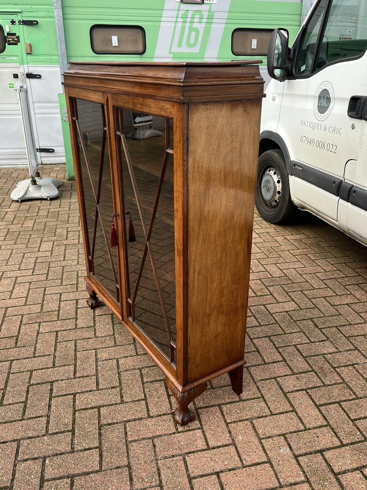 Antique Mahogany Bookcase With Adjustable Shelves