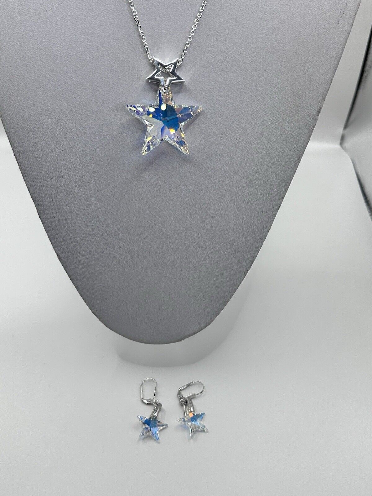 Vintage 1980s Rhodium Plated Aurora Borealis Star Necklace And Earring Set