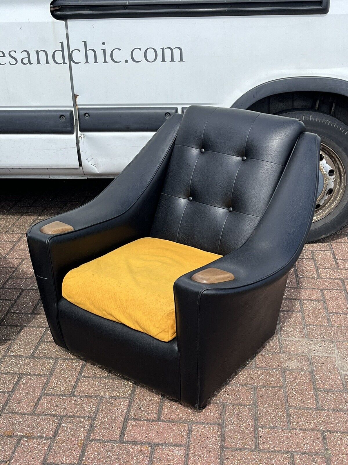 Black Mid Century 3 Seater Settee Sofa & 2 Matching Armchairs.