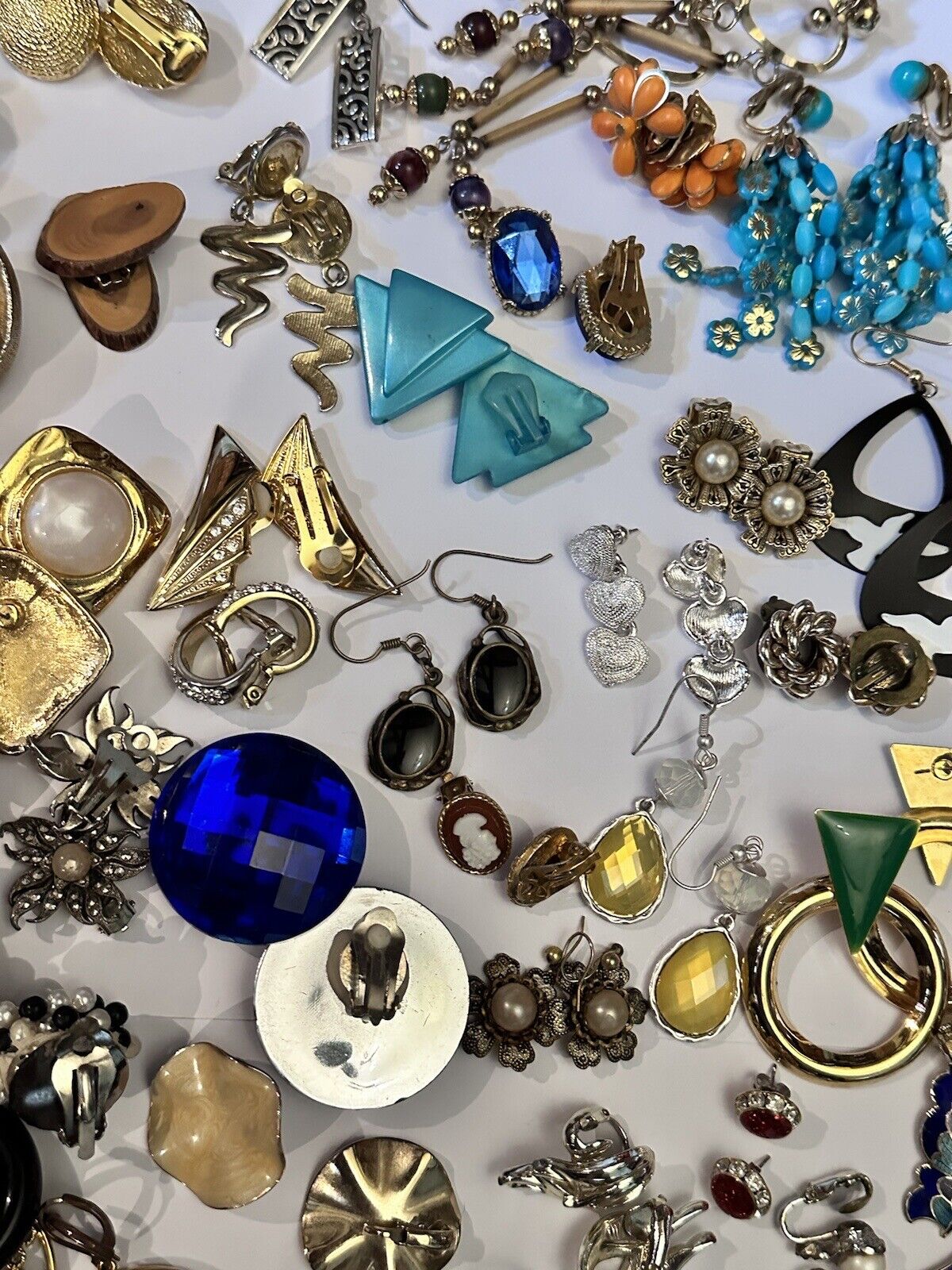 A Quantity Of Vintage Clip And Pierced Earrings