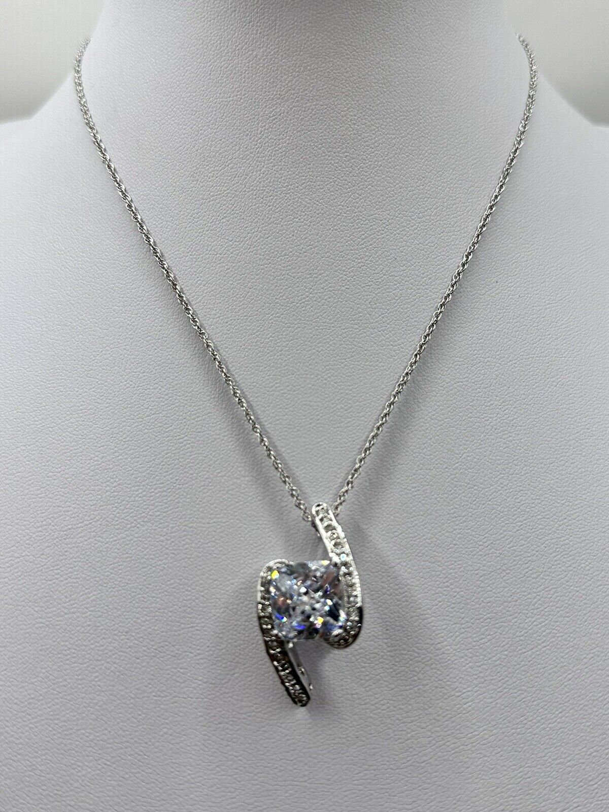 Vintage Rhodium Plated Clear Crystal Drop Necklace
