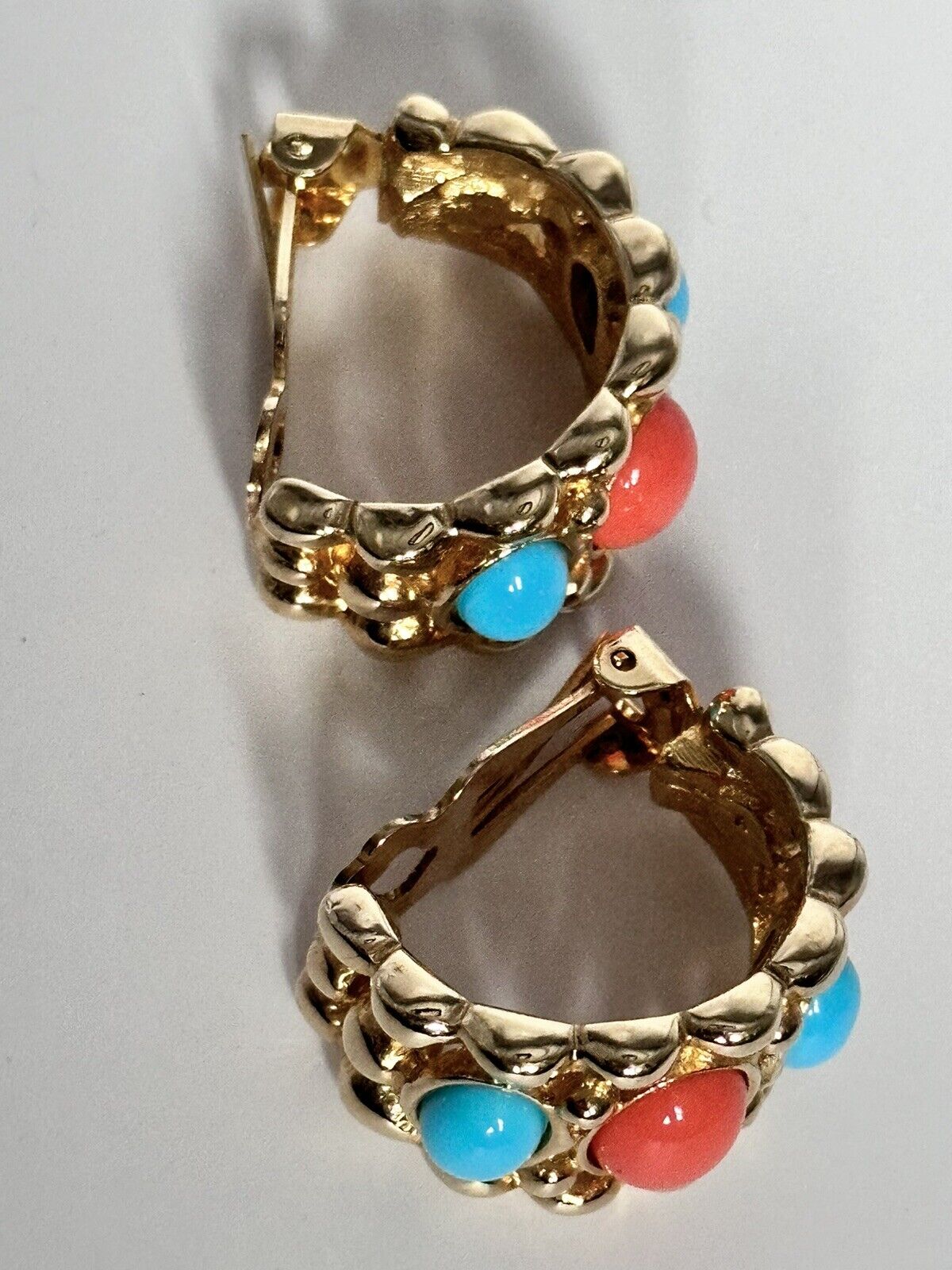 Vintage 1980s Gold Tone Coral Turquoise Coloured Clip On Earrings