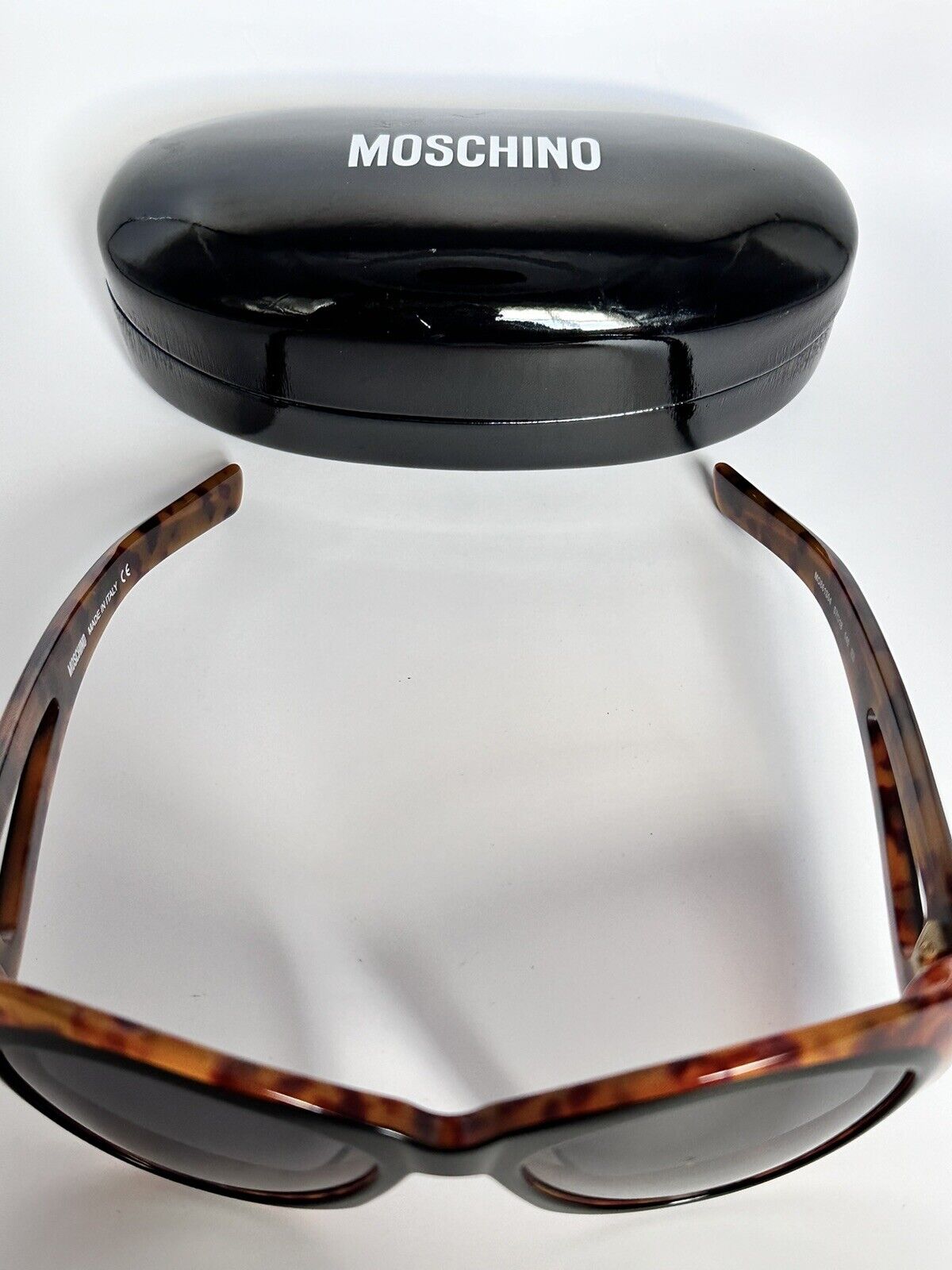 Vintage Stylish Moschino Tortoise And  Black Framed Sunglasses With Case