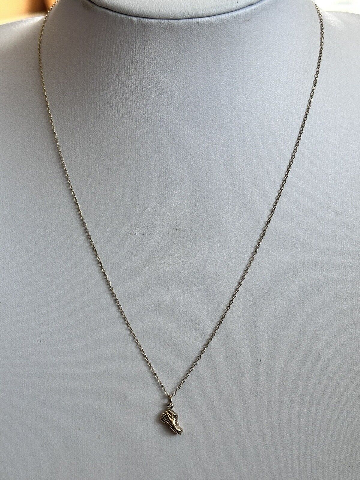Vintage 9ct Gold Boot Pendant Necklace