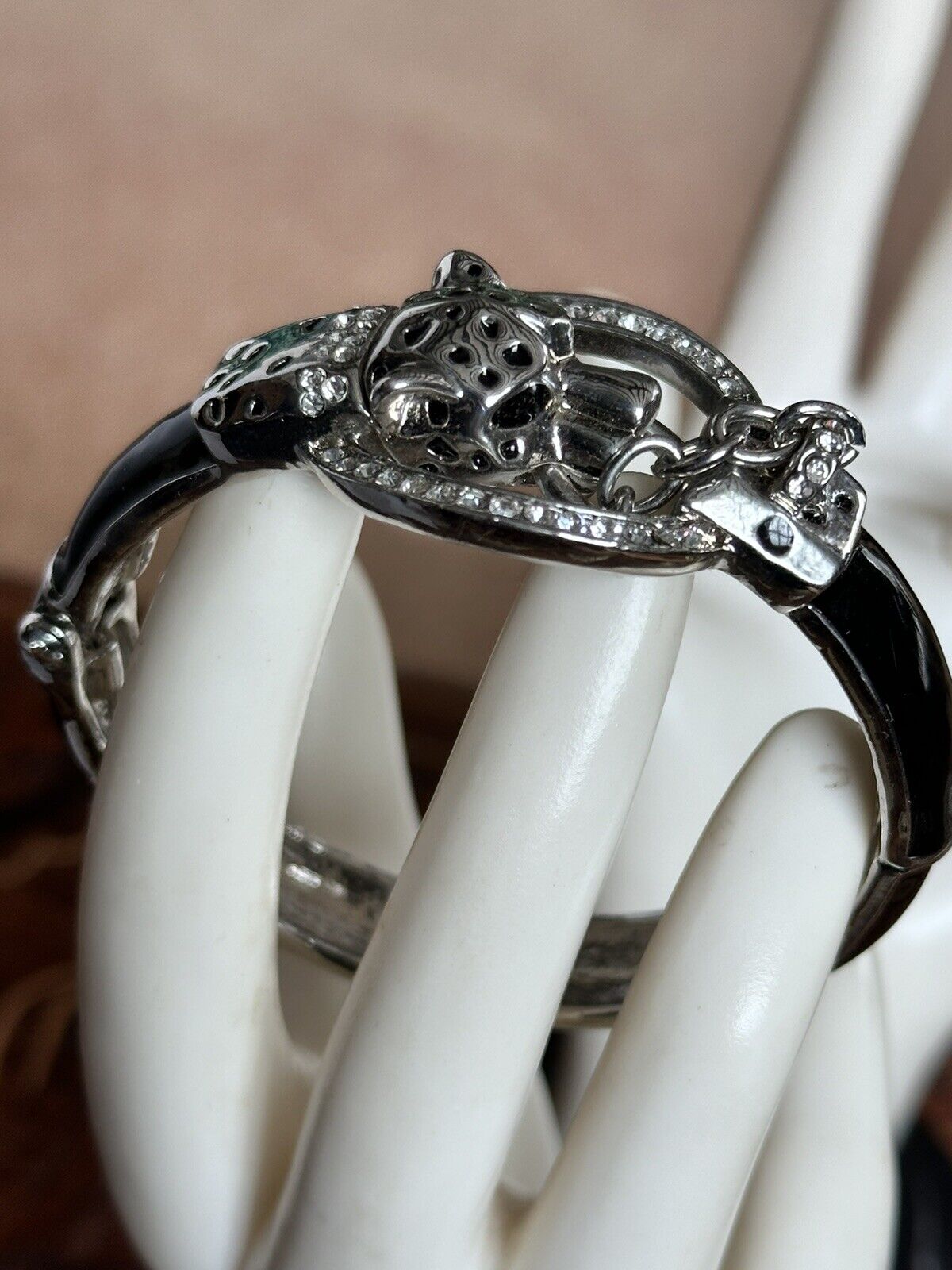 Vintage Silver Tone Leopard Door Knocker Hinged Cuff Bracelet