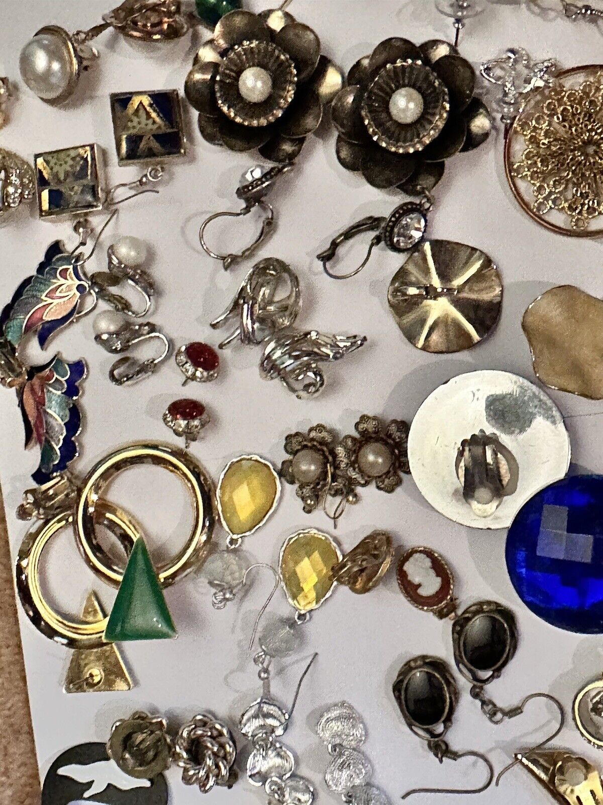 A Quantity Of Vintage Clip And Pierced Earrings