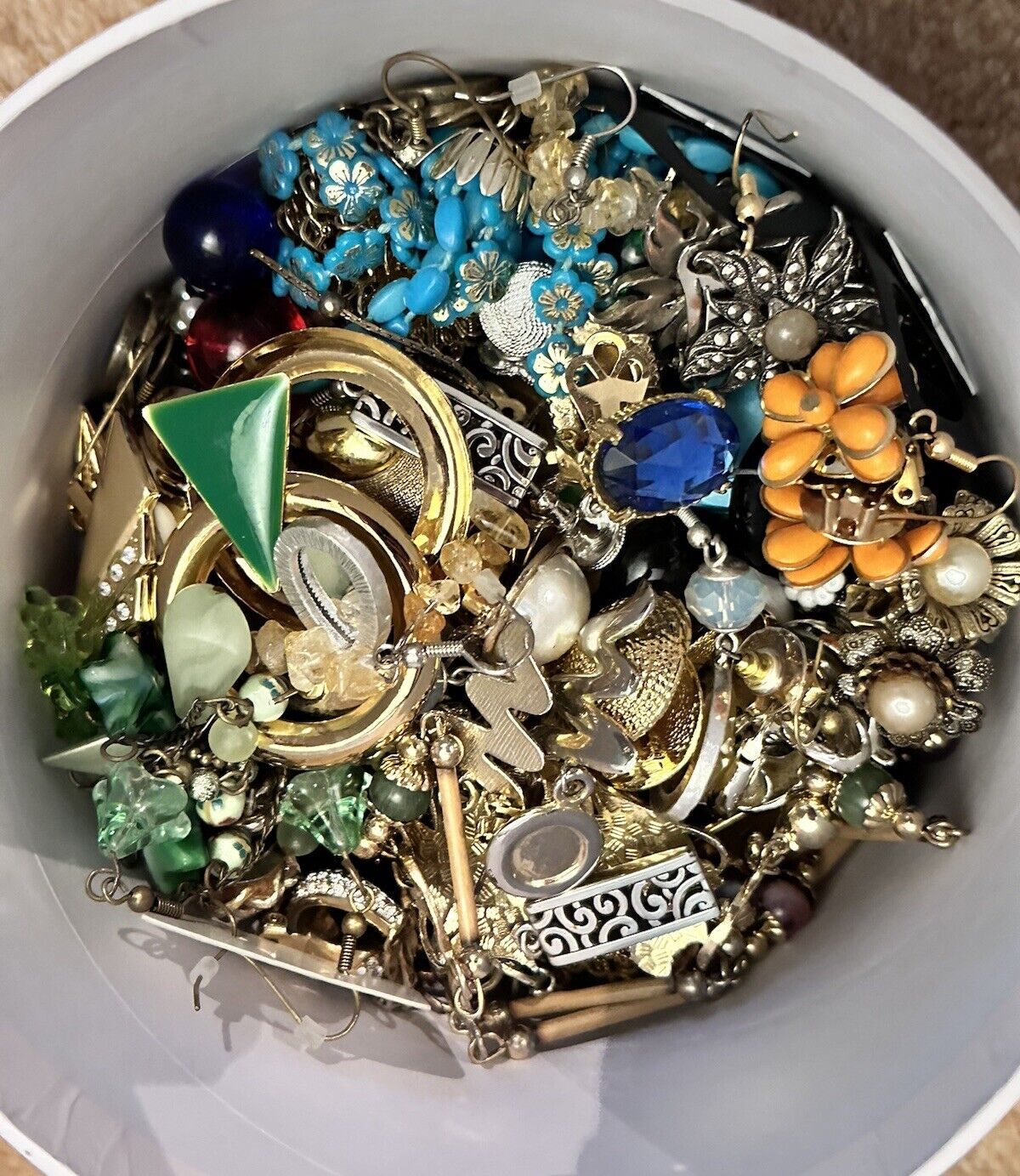 A Quantity Of Vintage Clip And Pierced Earrings