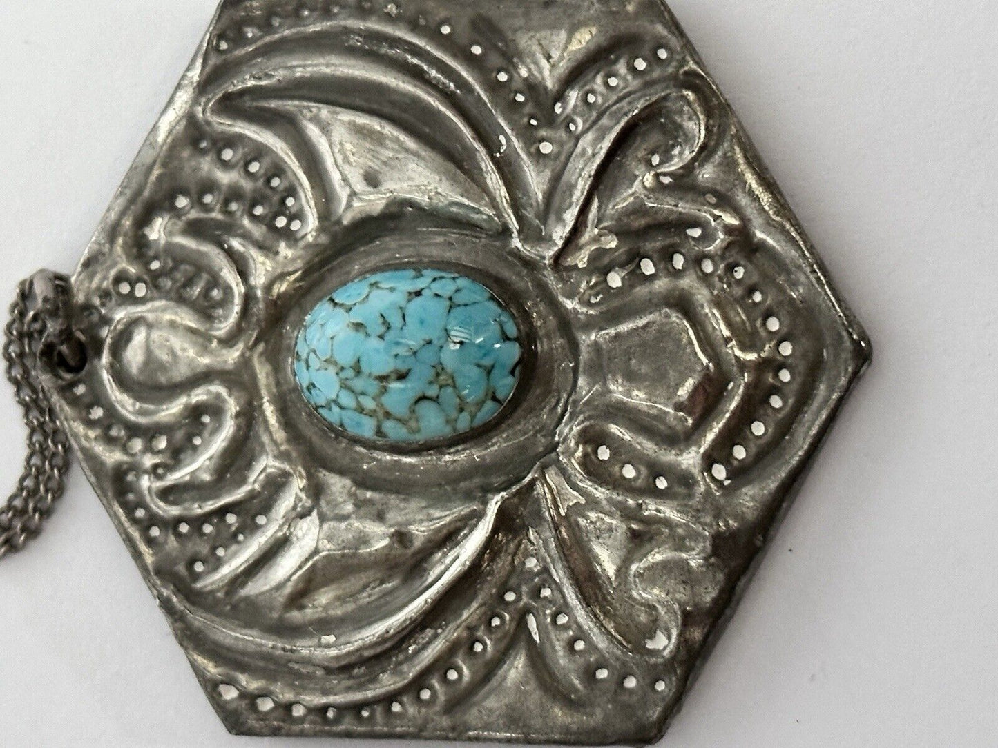 Vintage Native American Peyote Turquoise Stone Pendant Necklace