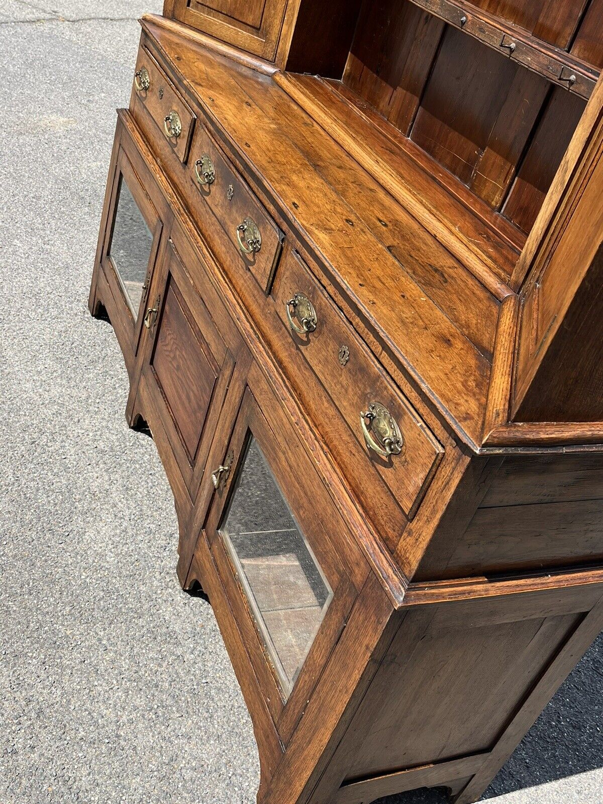 Georgian Oak Dresser, Amazing Colour, Loads Of Storage.