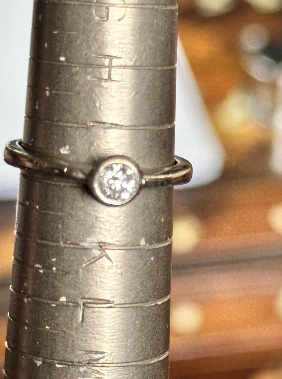 Vintage 18ct White Gold 0.25ct Diamond Solitaire Ring Boxed