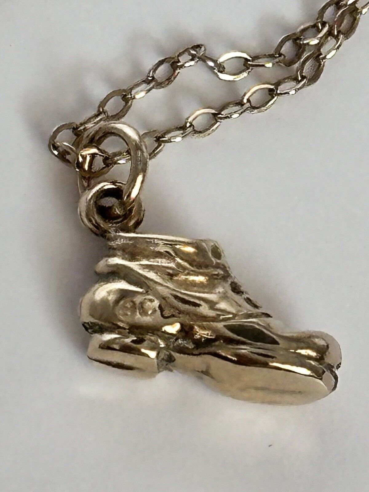 Vintage 9ct Gold Boot Pendant Necklace