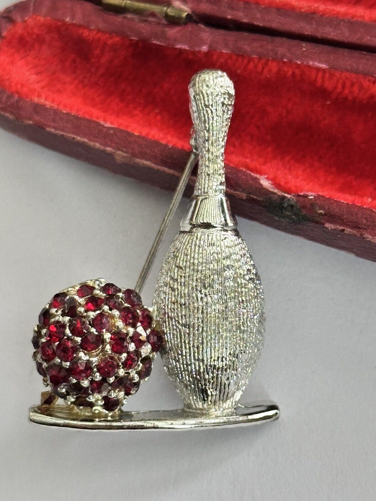 Vintage Silver Tone Red Diamanté Ten Pin Bowling Ball Brooch