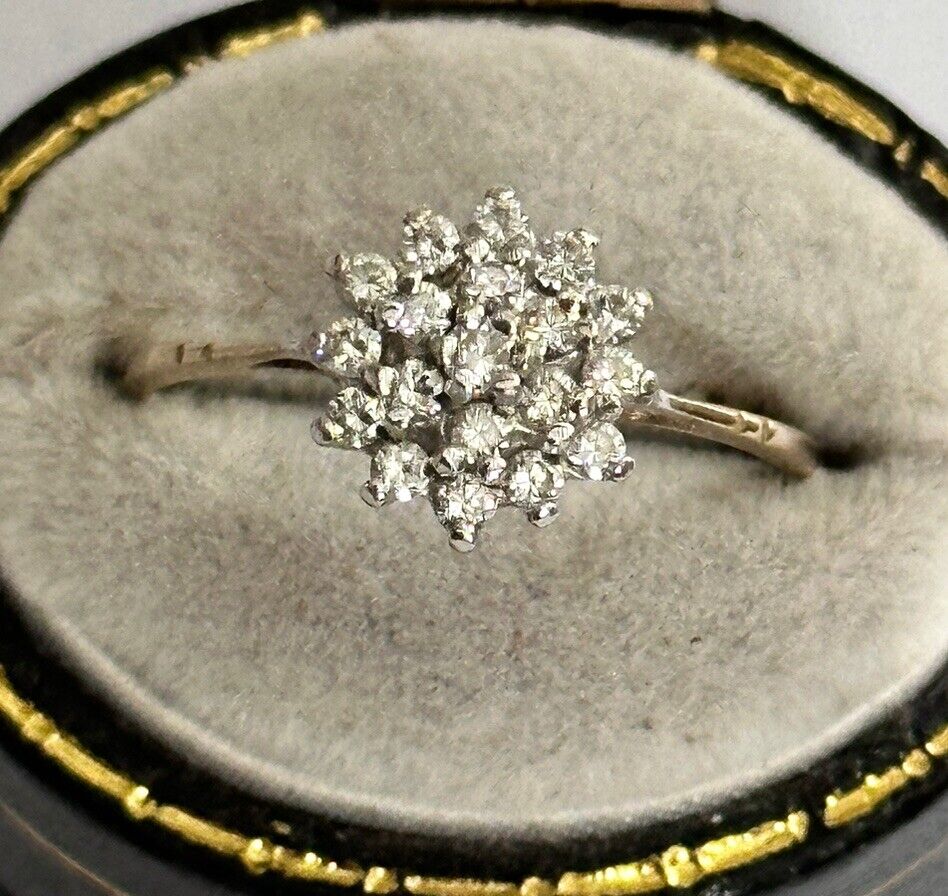 Vintage 9ct Yellow Gold Cubic Zirconia Cluster Ring