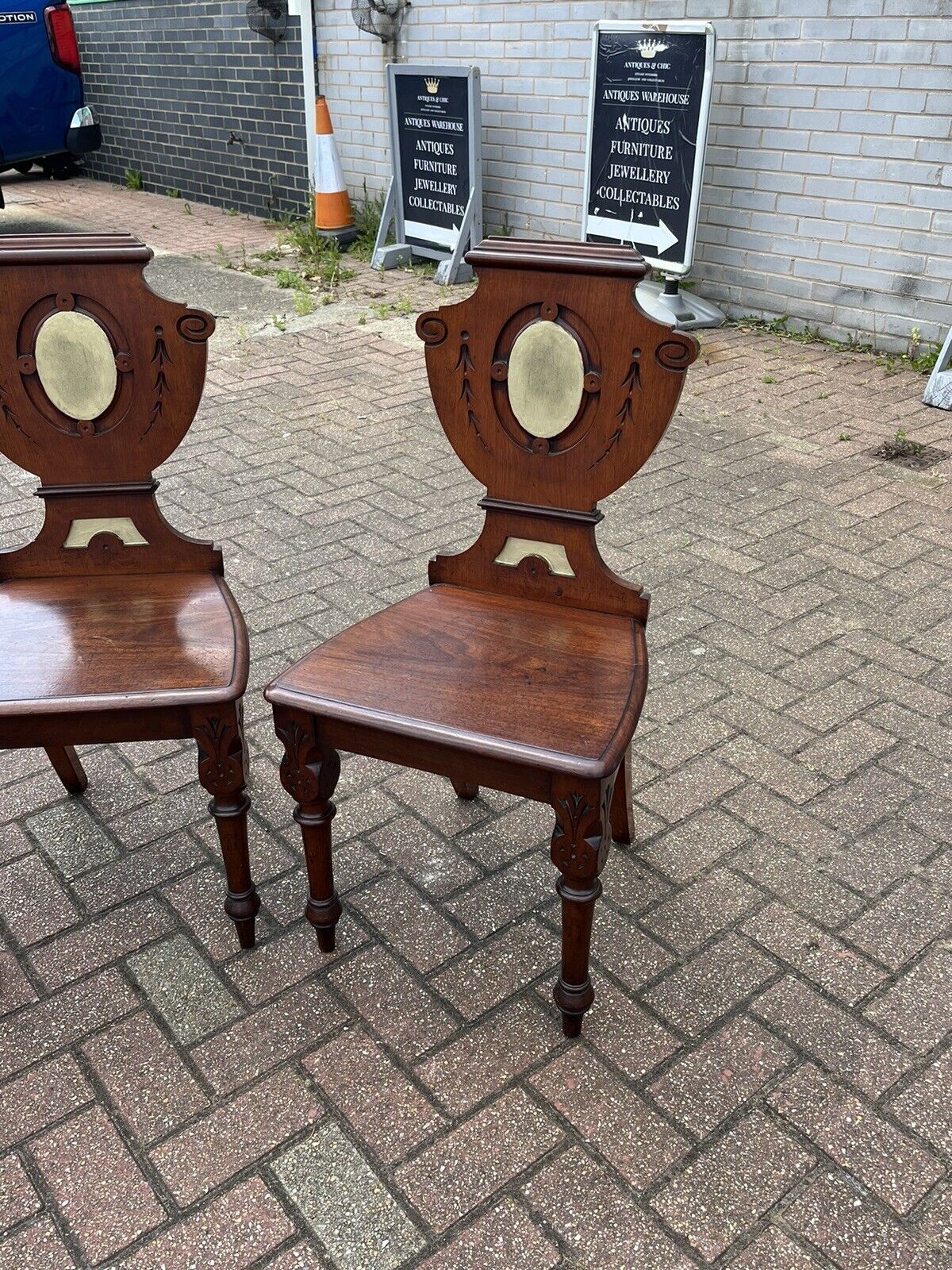 4 Victorian Shield Back Mahogany Hall Chairs. Country House Furniture