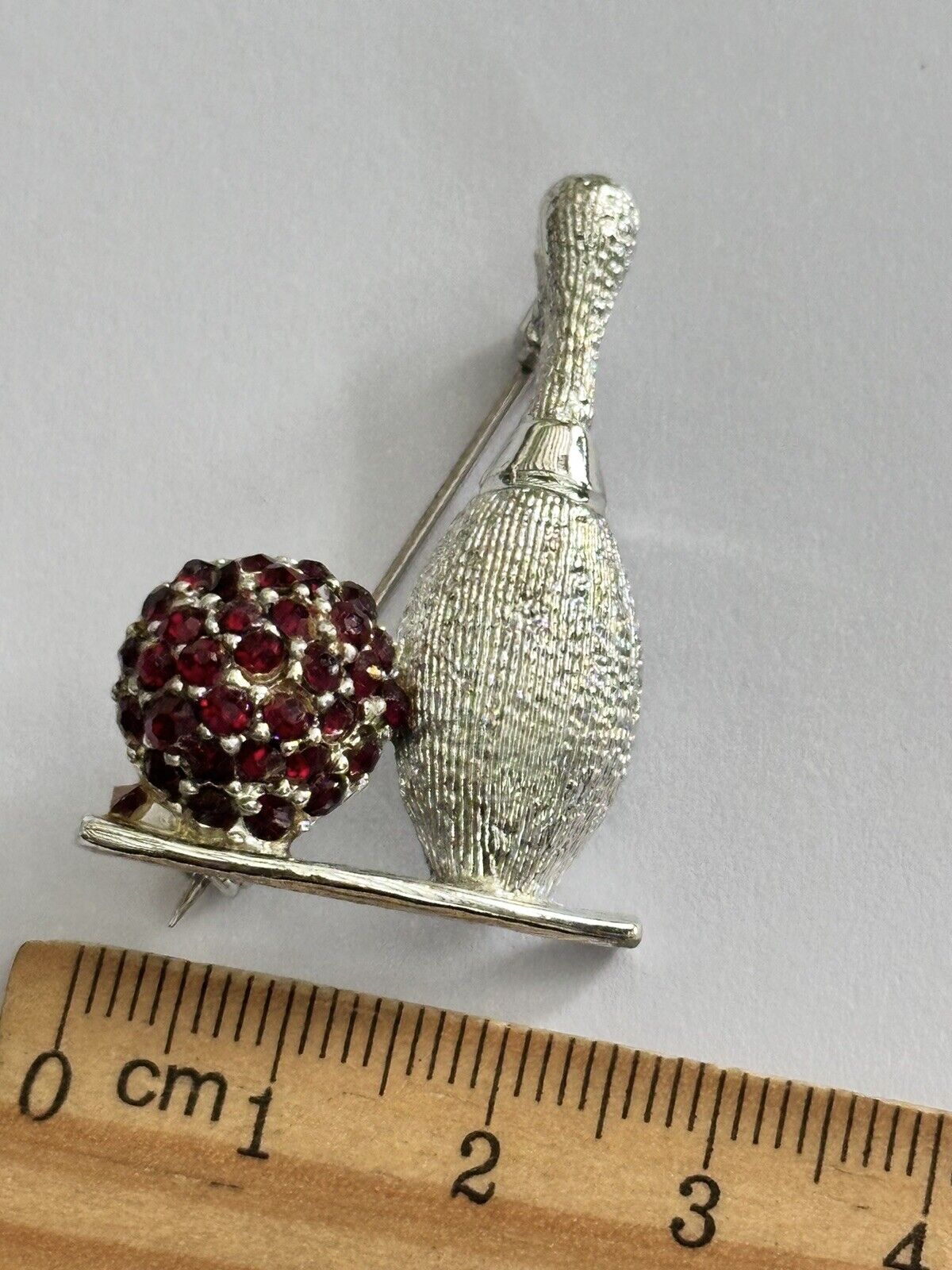 Vintage Silver Tone Red Diamanté Ten Pin Bowling Ball Brooch