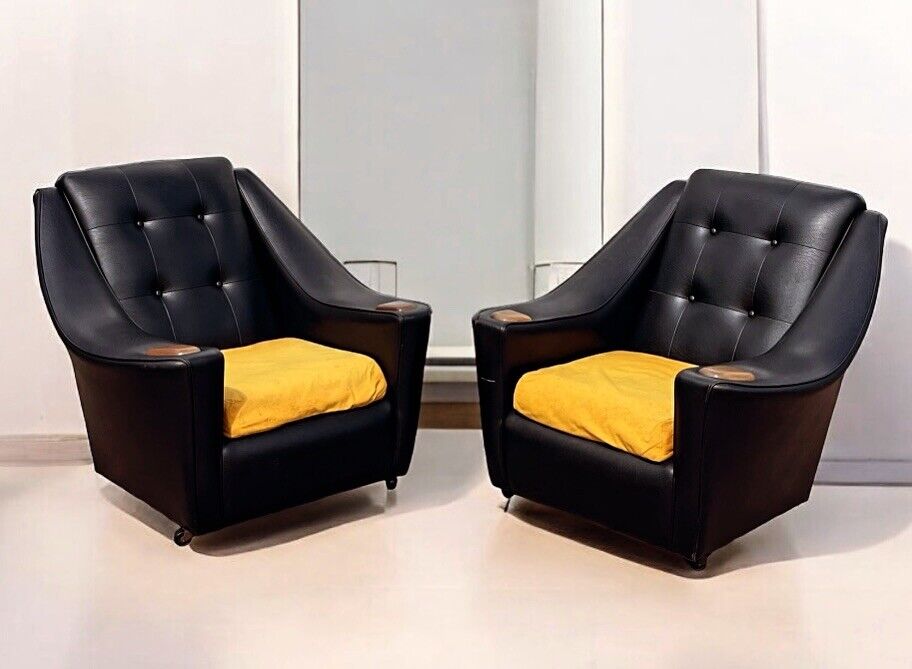 Black Mid Century 3 Seater Settee Sofa & 2 Matching Armchairs.
