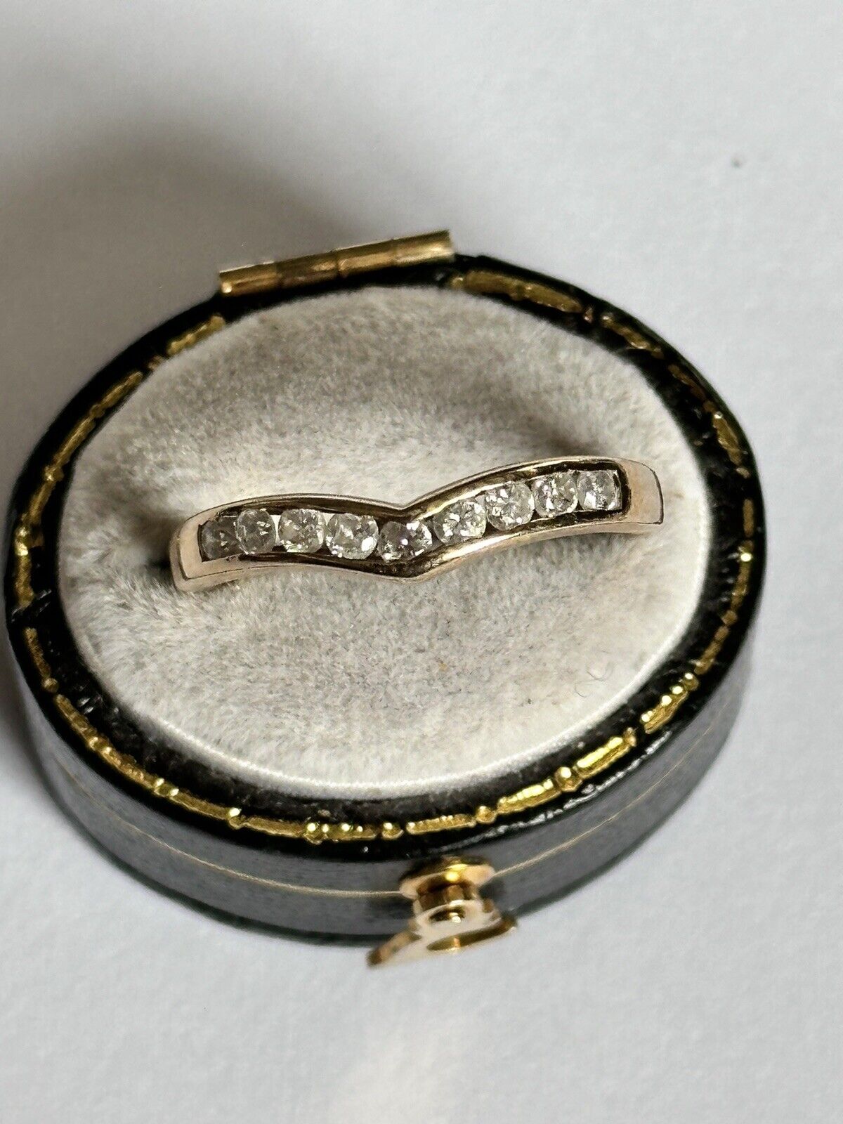 Vintage 9ct Gold 0.33ct Diamond Channel Set Wishbone Ring