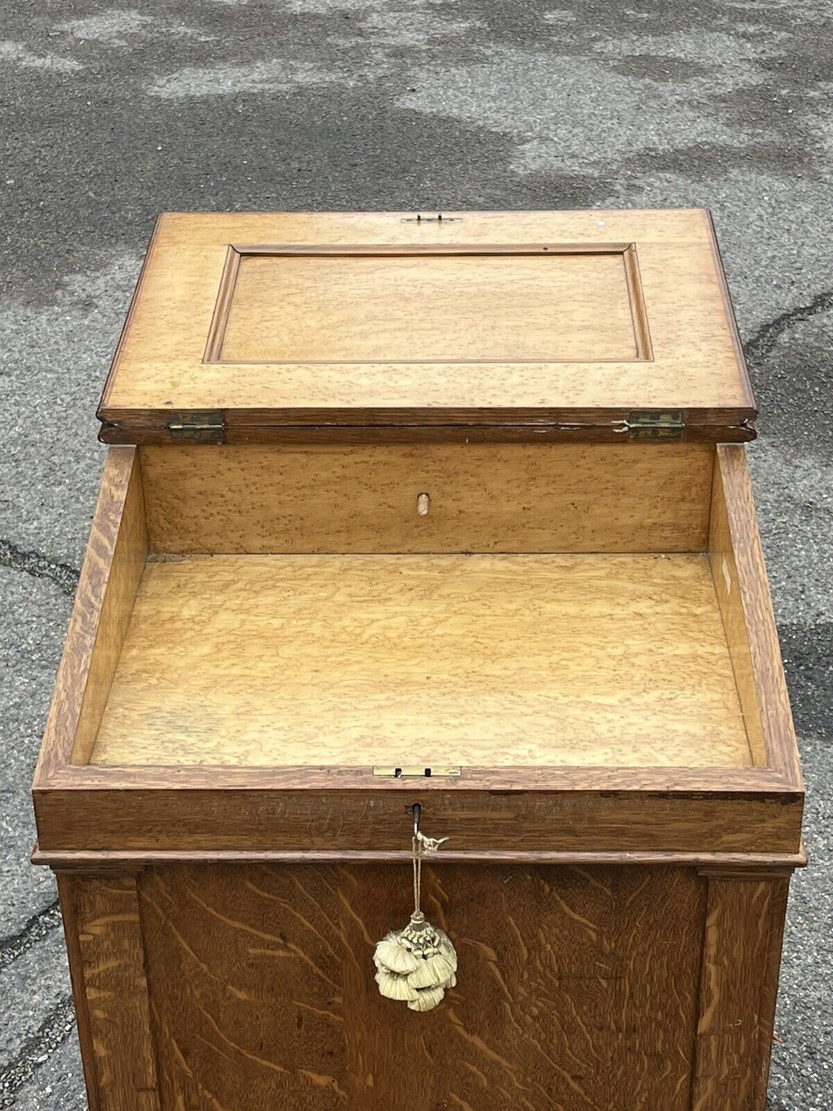 Victorian Light Oak Davenport Desk. Lamb Of Manchester, Gillows Design