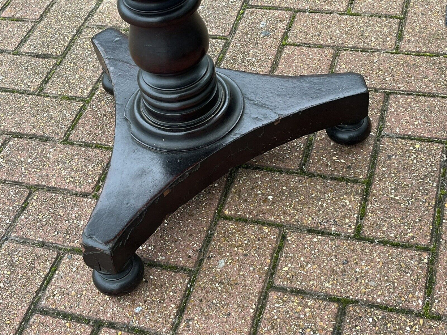 Victorian Mahogany Tilt Top Lamp Table, Side Table.