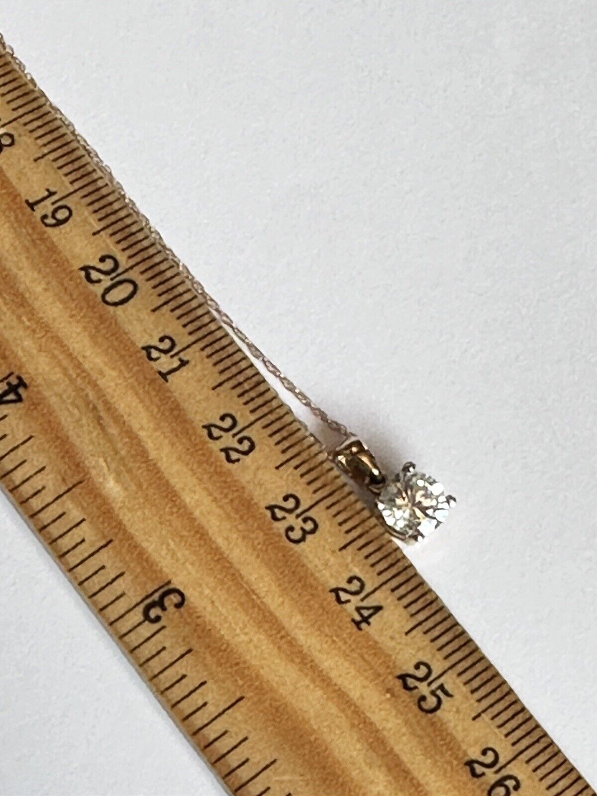 Vintage 9ct Gold 6mm Cubic Zirconia Pendant Necklace