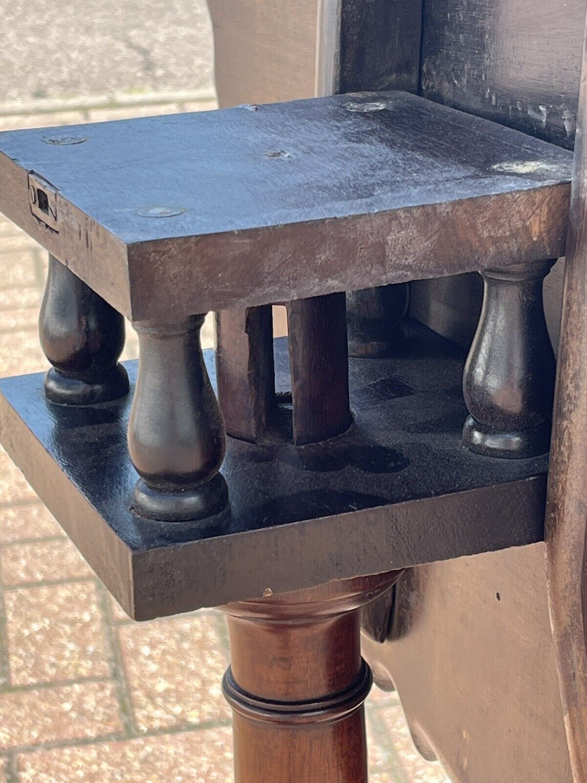 Georgian Mahogany Birdcage Tilt Top Table.