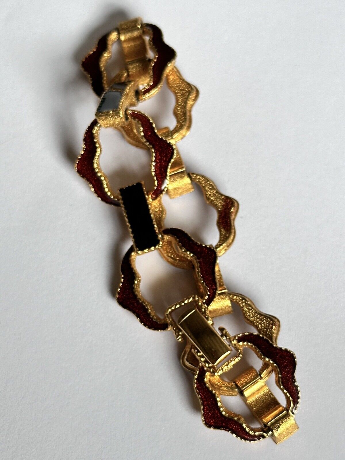 Vintage Gold Tone Red Black Enamel Detailed Bracelet
