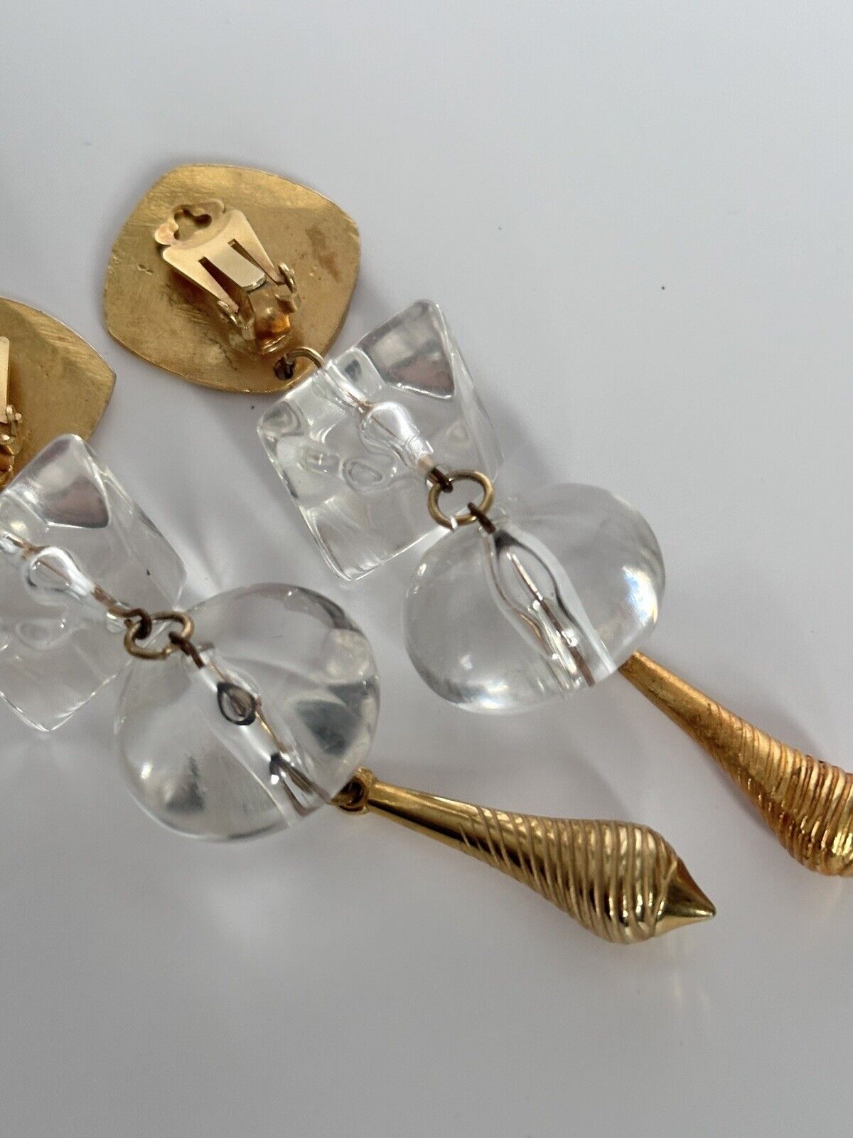 Vintage 1980s Gold Tone Acrylic Long Drop Statement Clip On Earrings