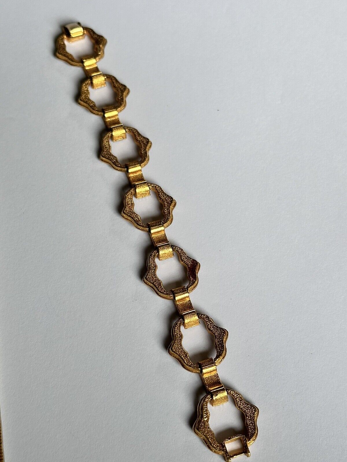 Vintage Gold Tone Red Black Enamel Detailed Bracelet