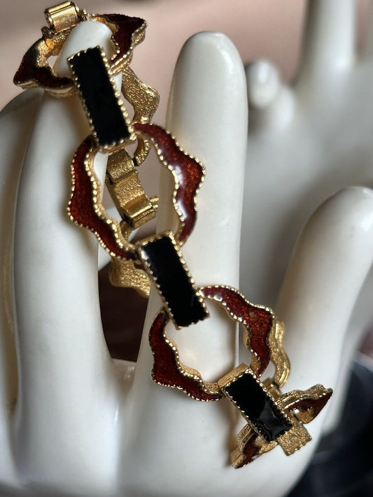 Vintage Gold Tone Red Black Enamel Detailed Bracelet