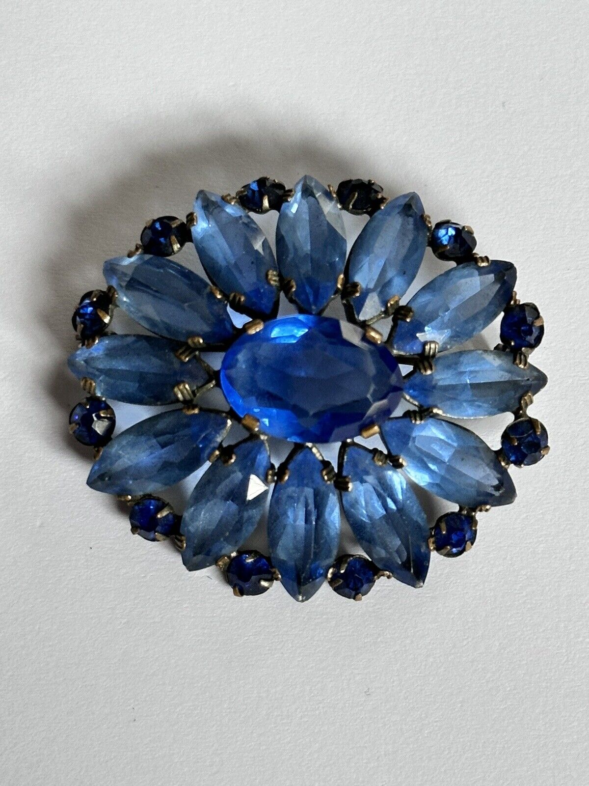 Vintage Blue Stone Flower Brooch