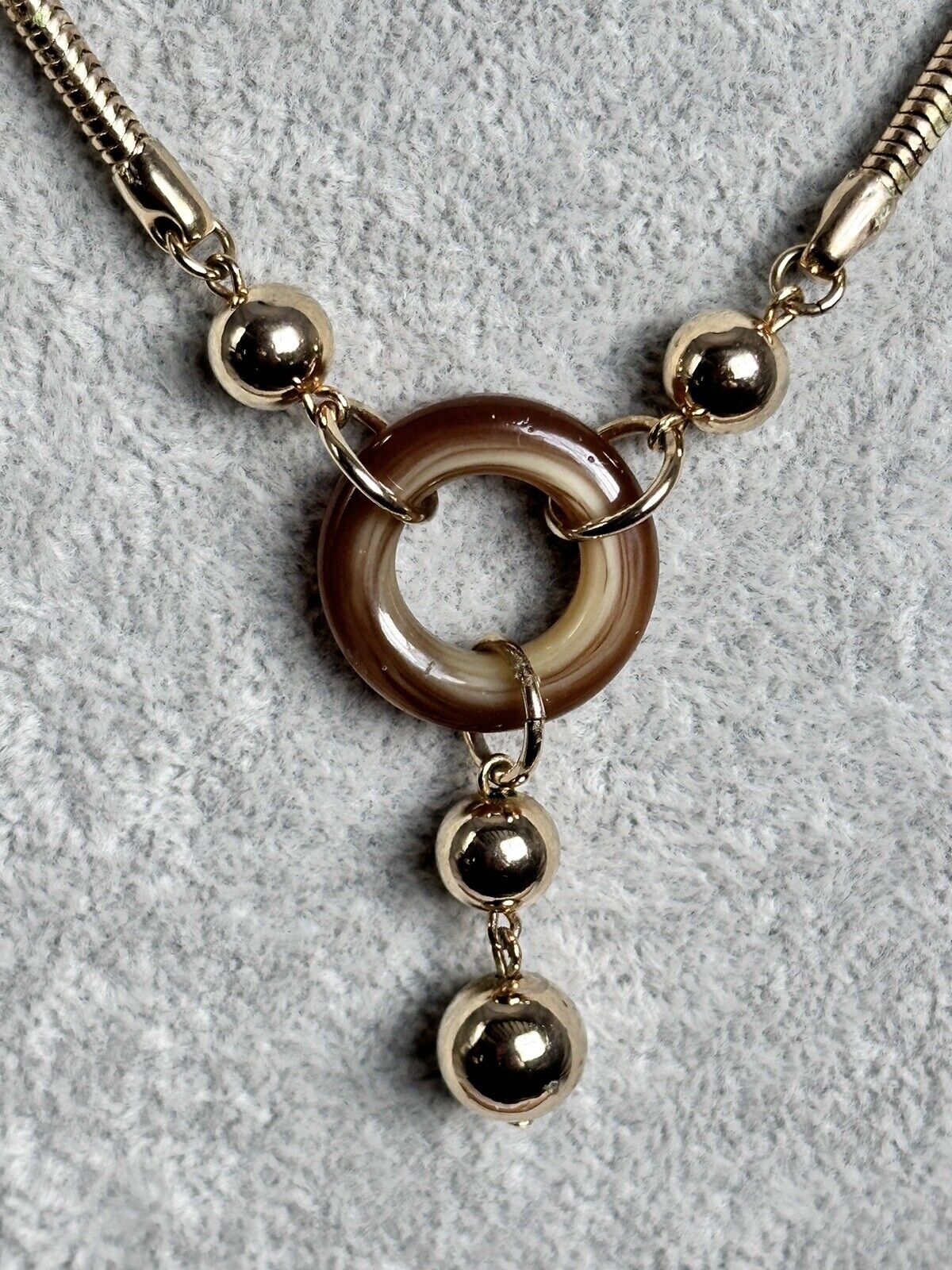 Vintage Signed Sarah Coventry Gold Tone Glass Necklace