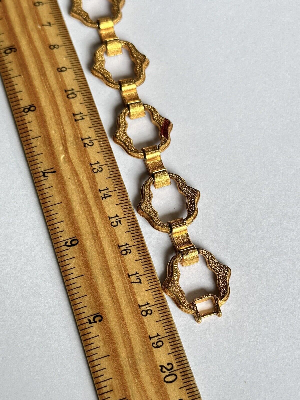 Vintage Gold Tone Red Black Enamel Detailed Bracelet