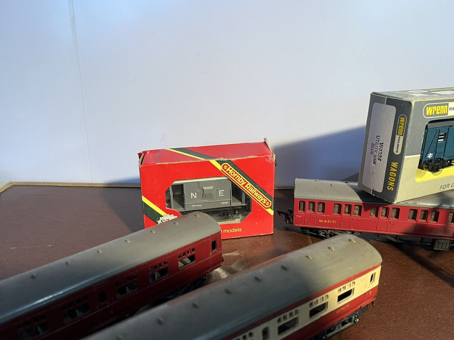 00 Gauge Train Rolling Stock