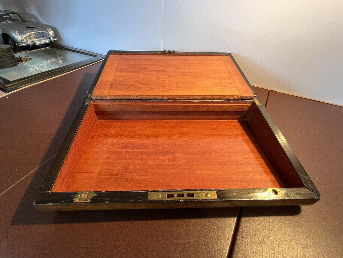 Burr Walnut Victorian Writing Box & Slope With Fitted Interior.