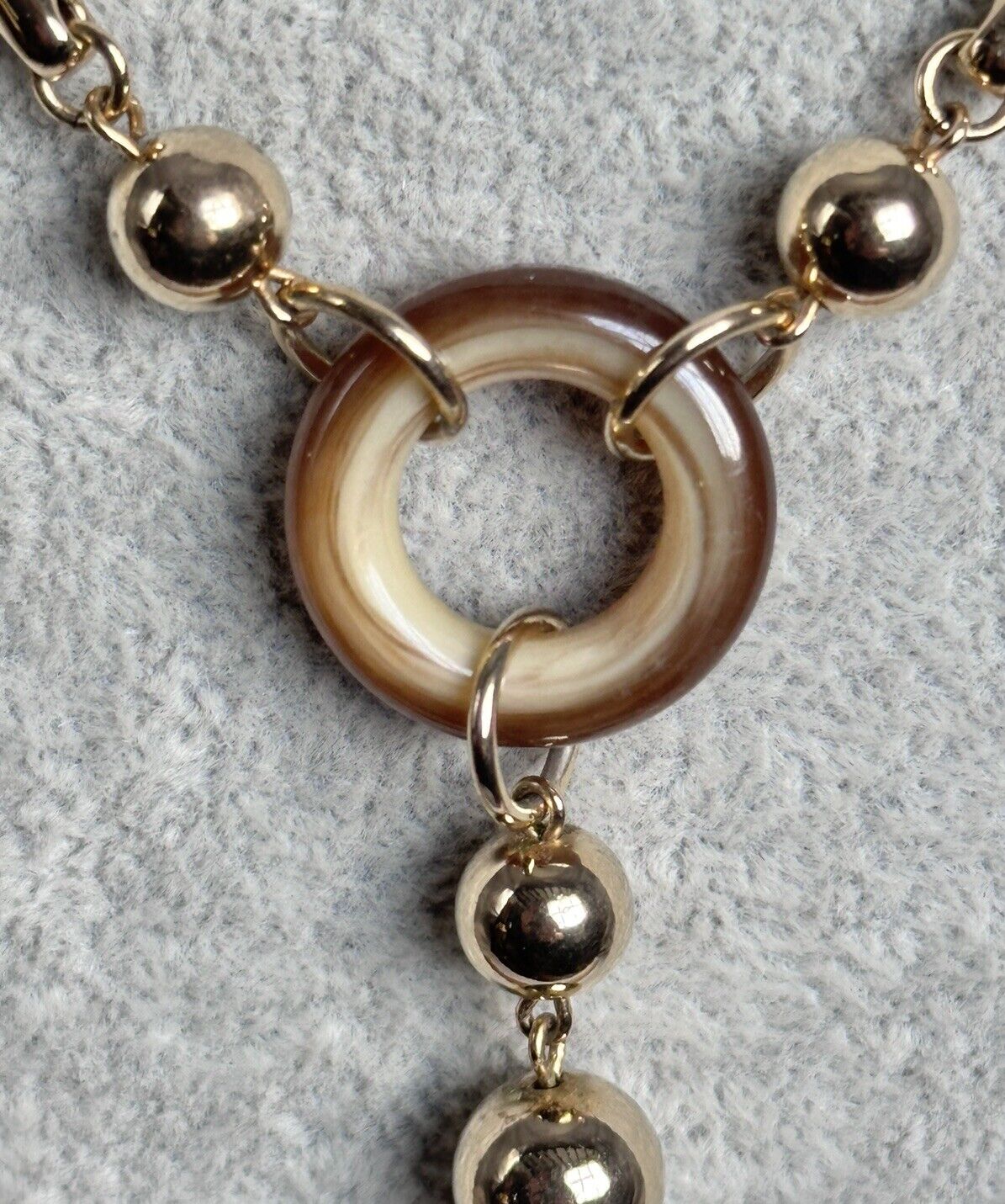 Vintage Signed Sarah Coventry Gold Tone Glass Necklace