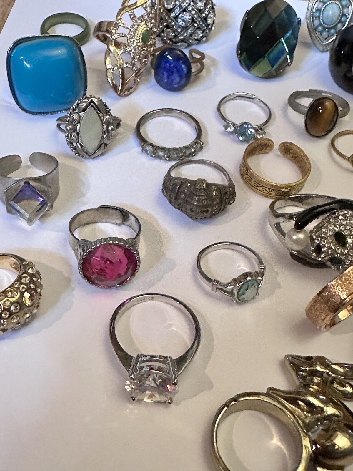 A Quantity Of Vintage Costume Novelty Rings