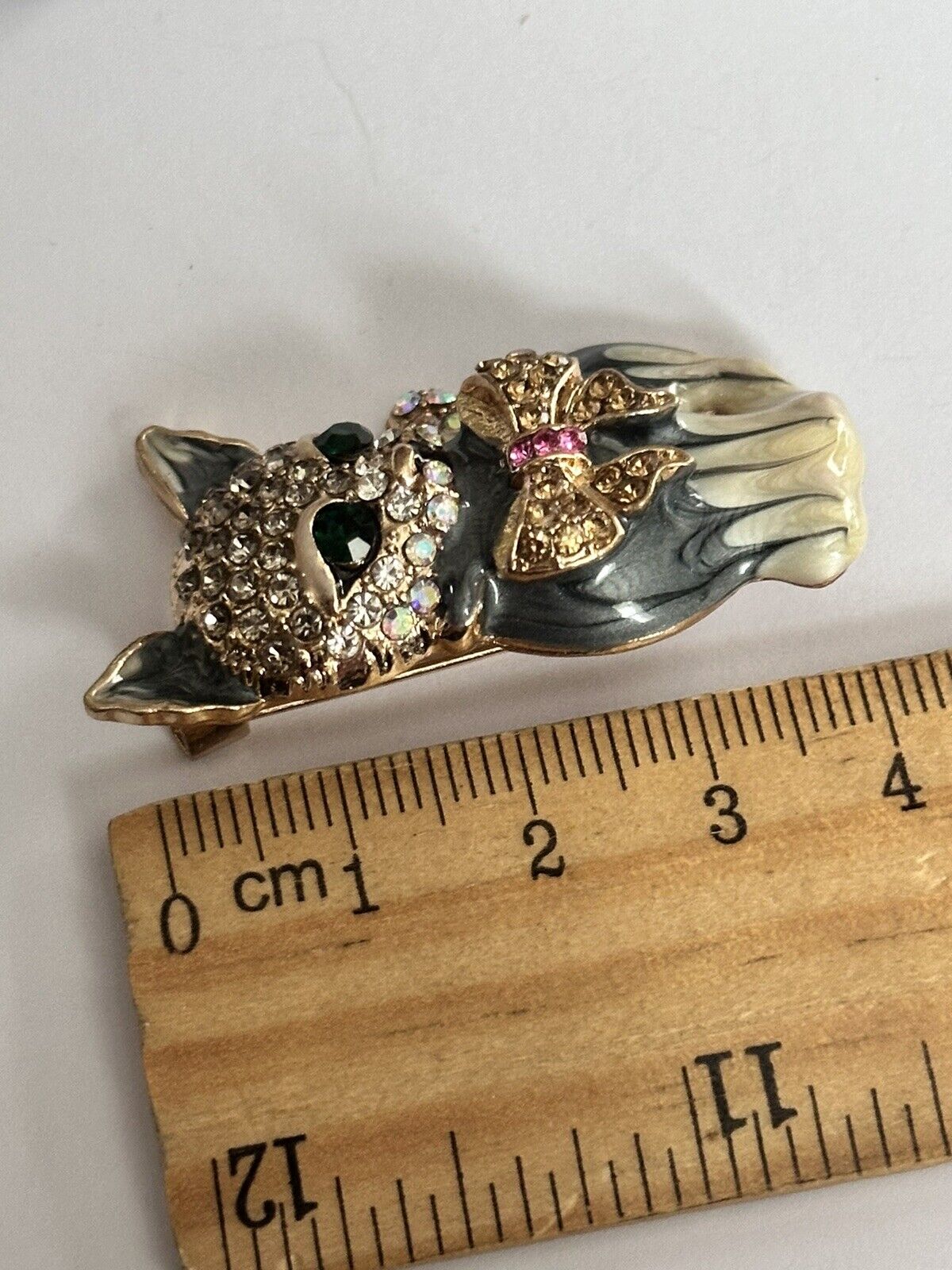 Vintage Enamel Diamanté Cat Brooch