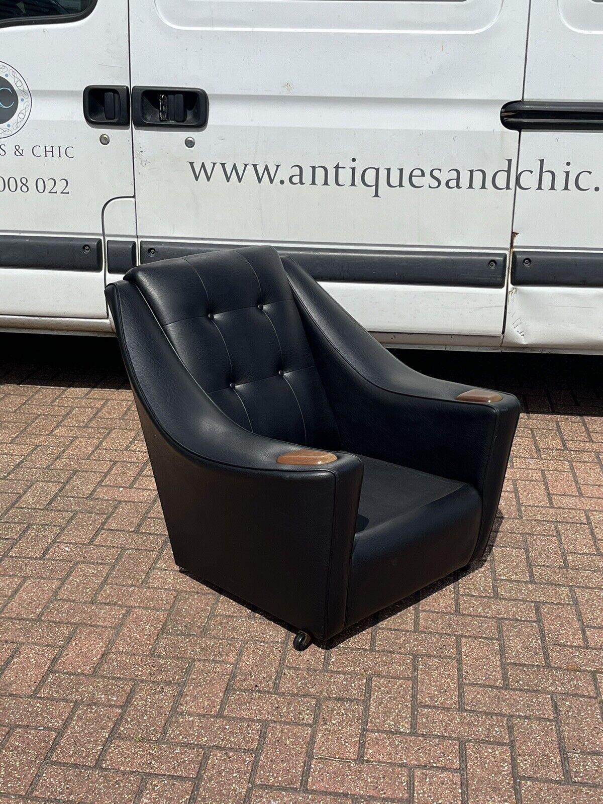 Black Mid Century 3 Seater Settee Sofa & 2 Matching Armchairs.