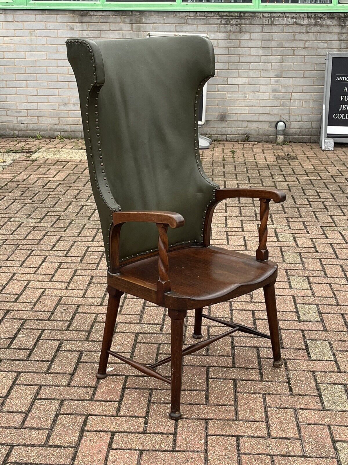 Orkney Chair In Mahogany