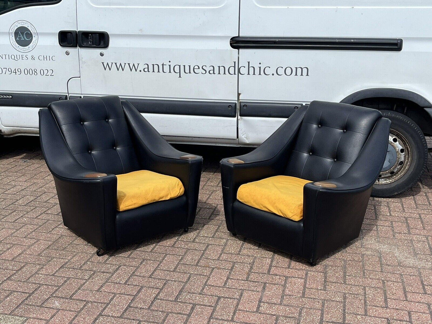 Black Mid Century 3 Seater Settee Sofa & 2 Matching Armchairs.