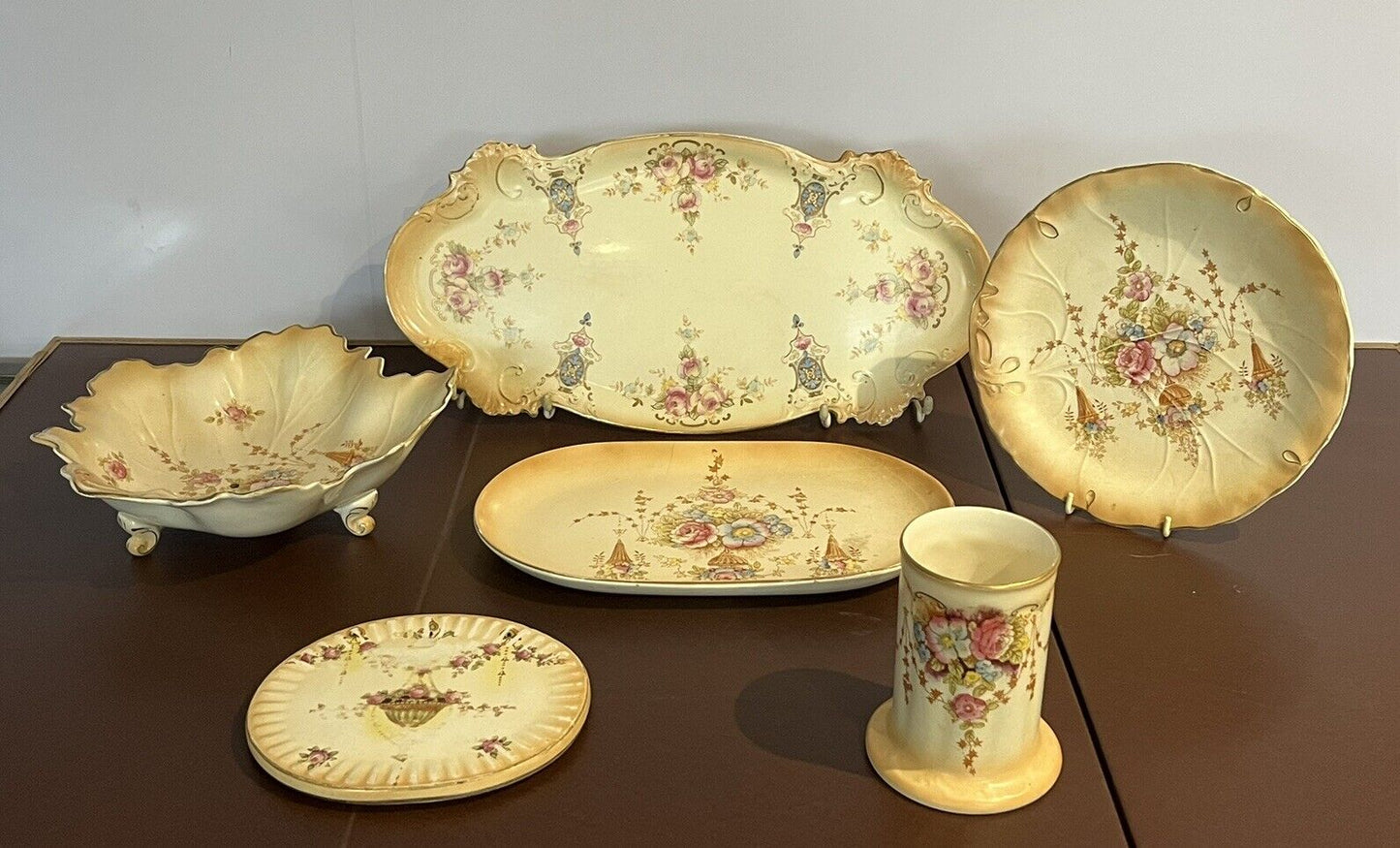 Crown Devon Fieldings Collection